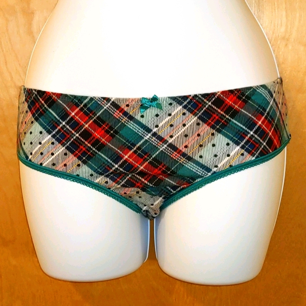 VS Hipster Hiphugger Christmas Panty!